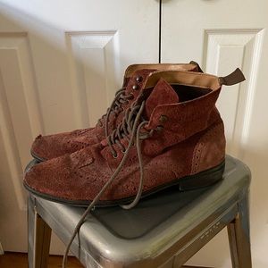 Urban Outfitters used suede boots